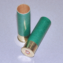 100 PATRONENHÜLSE CHEDDITE TYP 3, KAL. 12/70, GRÜN, IM KARTON, OHNE AUFWEITUNG, ZÜNDHÜTCHEN, 2000er-Packung
